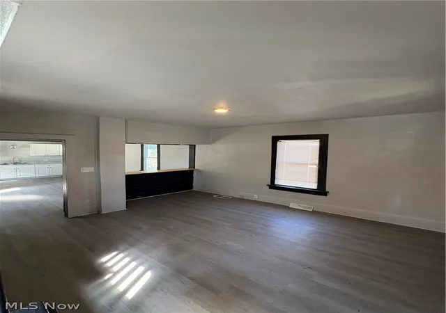Photo 3 of Single family home for sale at 3943 Grant St, Weirton, WV 26062 | MLS# 5189594 | Listing updated on 2026-08-20