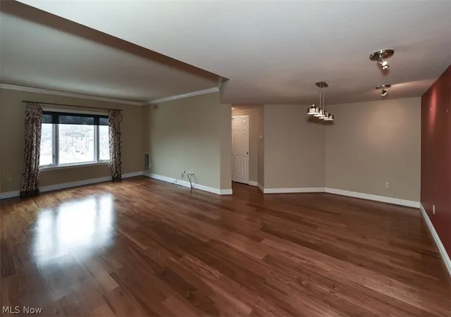 3rd image of 19000 Lake Rd, Rocky River, OH 44116