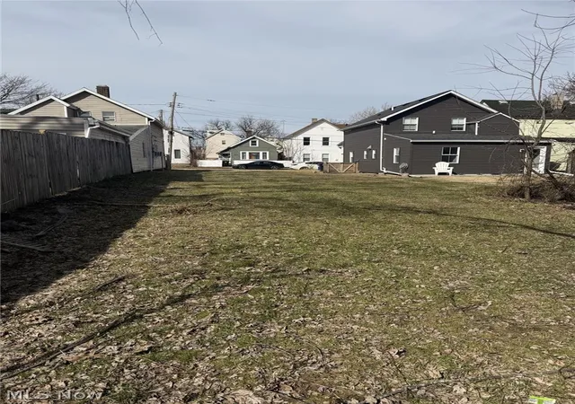 3rd image of 2825 York Ave, Cleveland, OH 44113 | MLS# 5189894