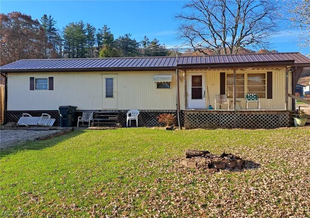 Homes for sale in Senecaville, OH | 25912 Lashley   Sue Linn Acres, Senecaville, OH 43780 | MLS# 5189640