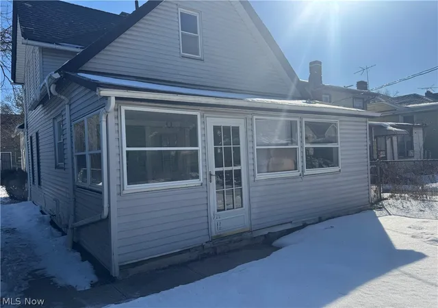 Homes for sale in Cleveland, OH | 3926 W 22Nd St, Cleveland, OH 44109 | MLS# 5188442
