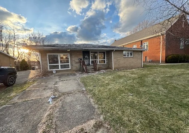 Photo 1 of Single family home for sale at 333 Woodlawn Rd, Steubenville, OH 43952 | MLS# 5190110 | Listing updated on 2026-08-20