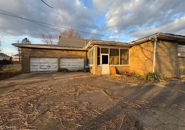 Photo 2 of Single family home for sale at 333 Woodlawn Rd, Steubenville, OH 43952 | MLS# 5190110 | Listing updated on 2026-08-20
