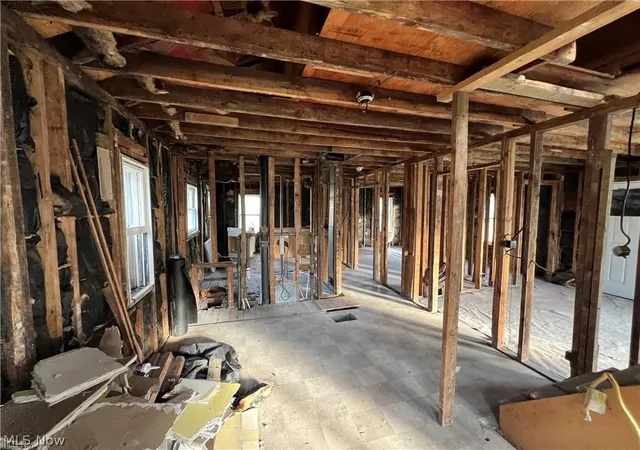 Photo 4 of Single family home for sale at 2773 Burton St SE, Warren, OH 44484 | MLS# 5190118 | Listing updated on 2026-07-15
