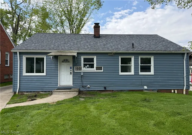 Photo 4 of Single family home for sale at 18715 Libby Rd, Maple Heights, OH 44137 | MLS# 5190165 | Listing updated on 2026-09-01