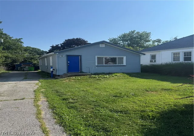 Homes for sale in Euclid, OH | 26530 Shoreview Ave, Euclid, OH 44132 | MLS# 5189951