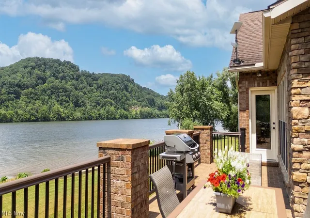 Photo 4 of Single family home for sale at 390 Powell Riverfront Rd, Saint Marys, WV 26170 | MLS# 5190180 | Listing updated on 2026-09-01