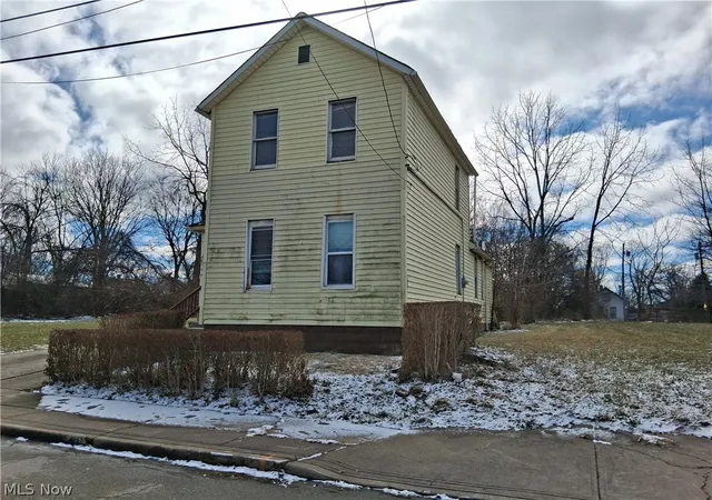Photo 2 of Single family home for sale at 4922 Anson Ave, Cleveland, OH 44127 | MLS# 5190286 | Listing updated on 2026-08-31