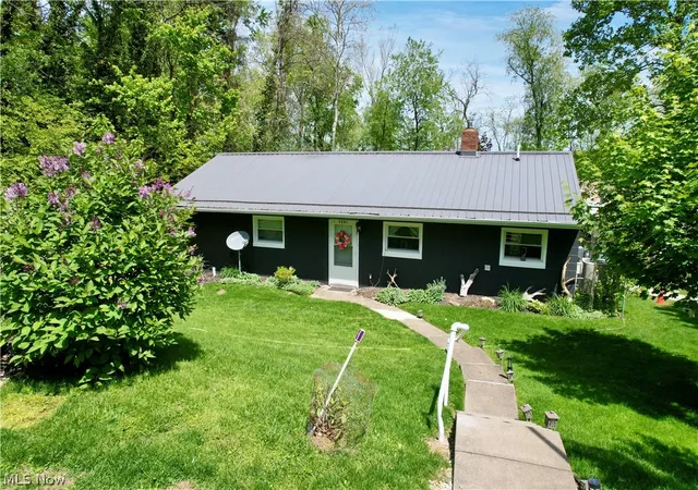 1st image of 3201 Parkland Dr Sw, Carrollton, OH 44615 | MLS# 5190314