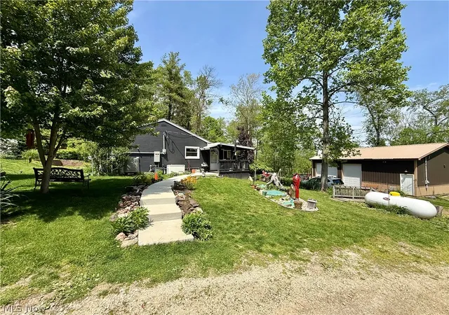 5th image of 3201 Parkland Dr Sw, Carrollton, OH 44615 | MLS# 5190314