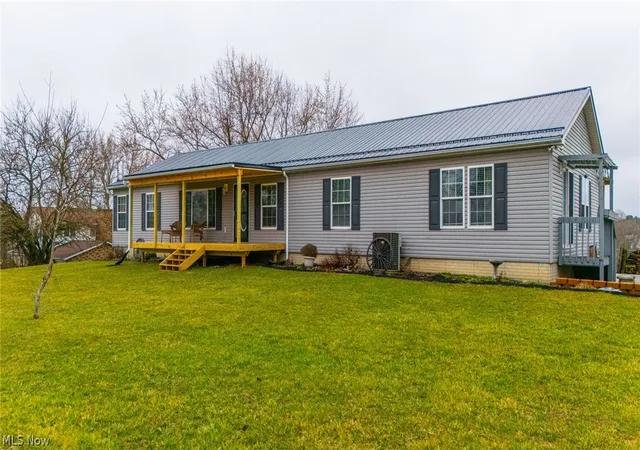 3rd image of 41152 Black Oak Rd, Flushing, OH 43977 | MLS# 5190561