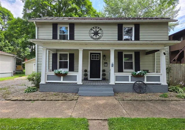 Homes for sale in Marietta, OH | 712 Front St, Marietta, OH 45750 | MLS# 5190359