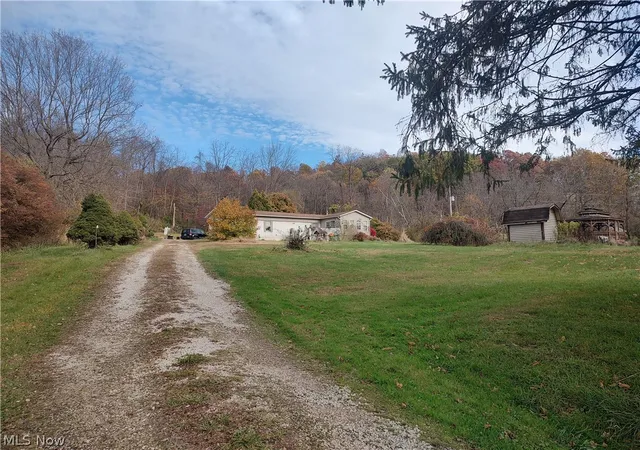 Homes for sale in Newcomerstown, OH | 60140 Everals Church Rd, Newcomerstown, OH 43832 | MLS# 5191033