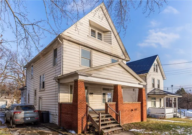 2nd image of 827 Michigan Ave, Youngstown, OH 44504 | MLS# 5190990