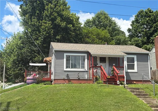 Homes for sale in Zanesville, OH | 935 Ohio St, Zanesville, OH 43701 | MLS# 5191348