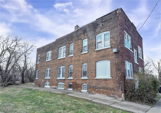 Homes for sale in Cleveland, OH | 14104 Aspinwall Ave, Cleveland, OH 44110 | MLS# 5191370