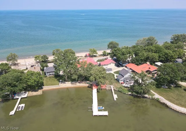 Homes for sale in Sandusky, OH | 1431 Cedar Point Rd, Sandusky, OH 44870 | MLS# 5191371