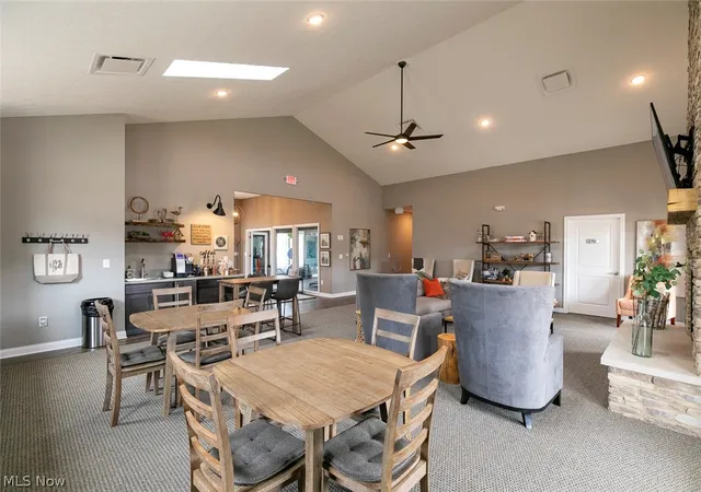Listing Photo 2 - Condo for sale in building located at 5011 Coventry Cir, Huron, OH 44839 - Unit #