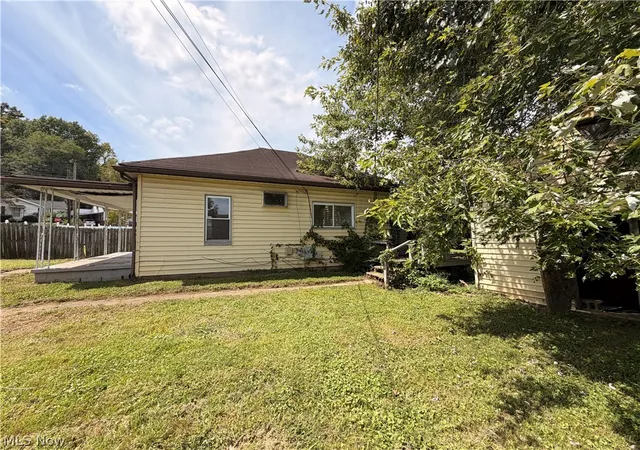 Photo 4 of Single family home for sale at 508 Laurel St, Parkersburg, WV 26101 | MLS# 5191606 | Listing updated on 2026-08-29