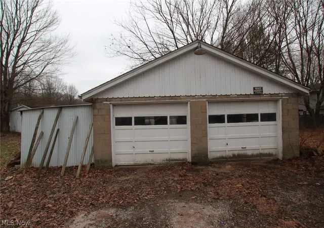 3rd image of 2432 Cadwallader Sonk Rd, Cortland, OH 44410 | MLS# 5191649