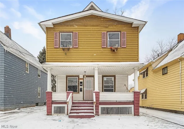 Homes for sale in Newburgh Heights, OH | 3978 E 55th St, Newburgh Heights, OH 44105 | MLS# 5189261