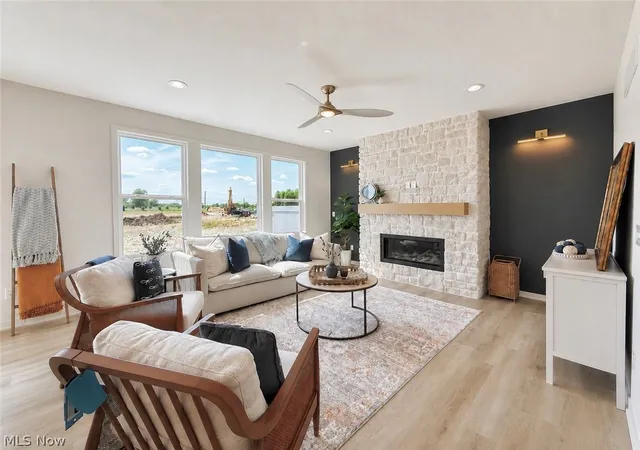 3rd image of 452 Bordeaux Blvd, Broadview Heights, OH 44147 | MLS# 5190779