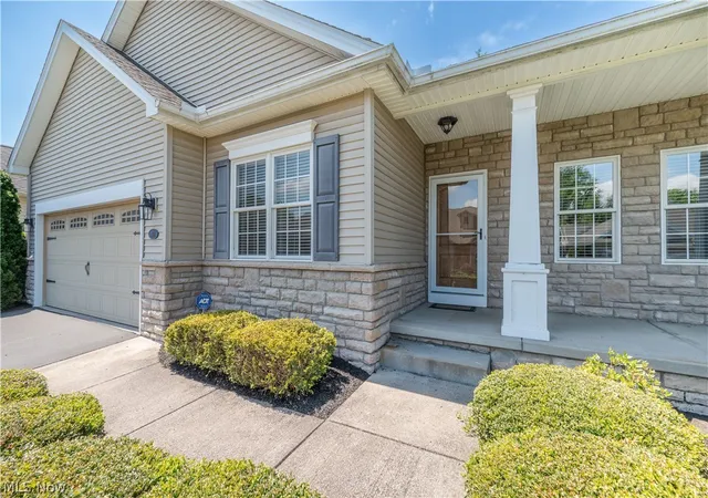 2nd image of 30 Barnstone Ln #18, Canfield, OH 44406 | MLS# 5190747