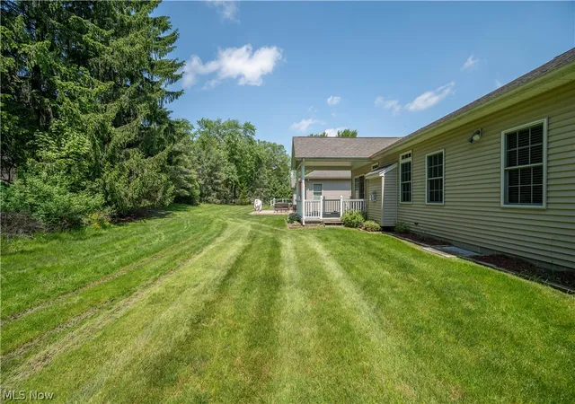 5th image of 30 Barnstone Ln, Canfield, OH 44406