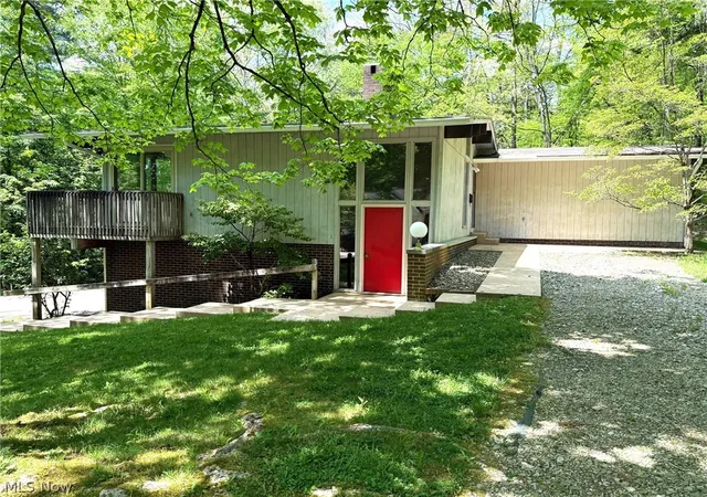 Homes for sale in Millersburg, OH | 126 Stony Creek Dr, Millersburg, OH 44654 | MLS# 5190887