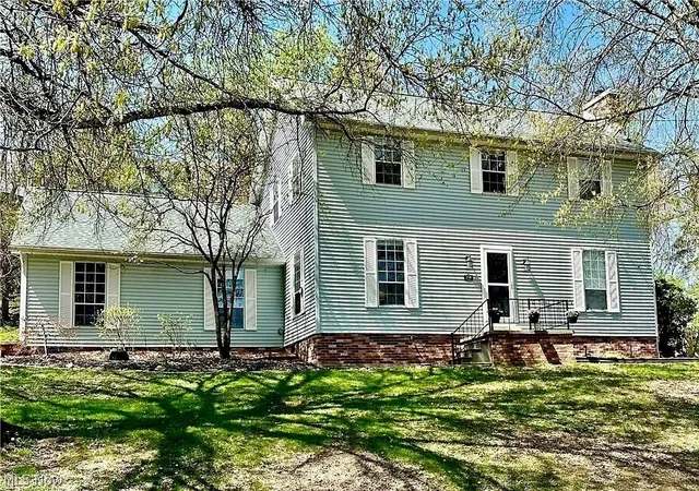 2nd image of 350 W Wildwood Dr, Parkersburg, WV 26101 | MLS# 5191815