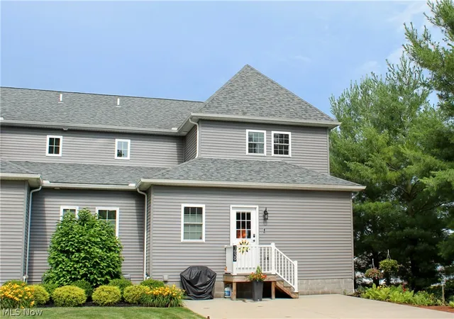 Photo 2 of Condo for sale at 1939 Craig Dr, Lake Milton, OH 44429 | MLS# 5191281 | Listing updated on 2026-08-20