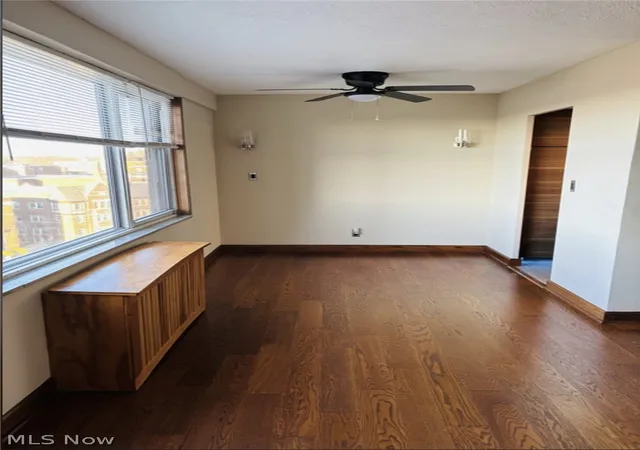 Homes for sale in Lakewood, OH | 11850 Edgewater Dr #701, Lakewood, OH 44107 | MLS# 5190120