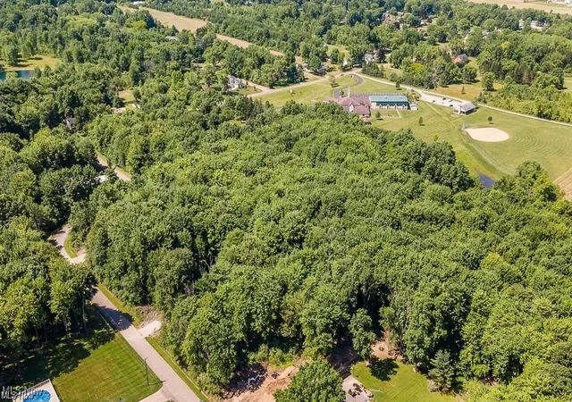 4th image of 31 Colony Dr, Alliance, OH 44601 | MLS# 5183602