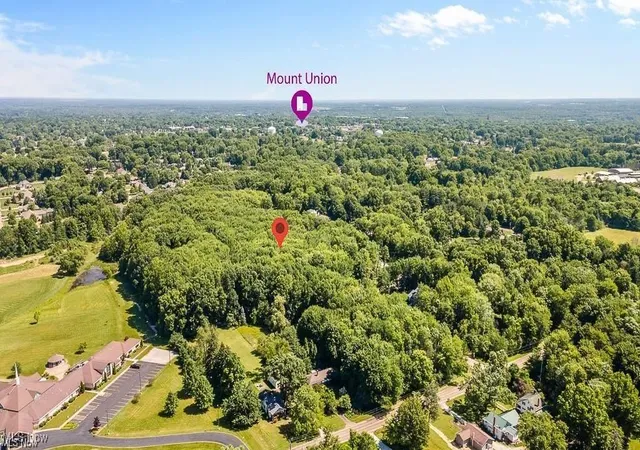 3rd image of 29 Colony Dr, Alliance, OH 44601 | MLS# 5183609