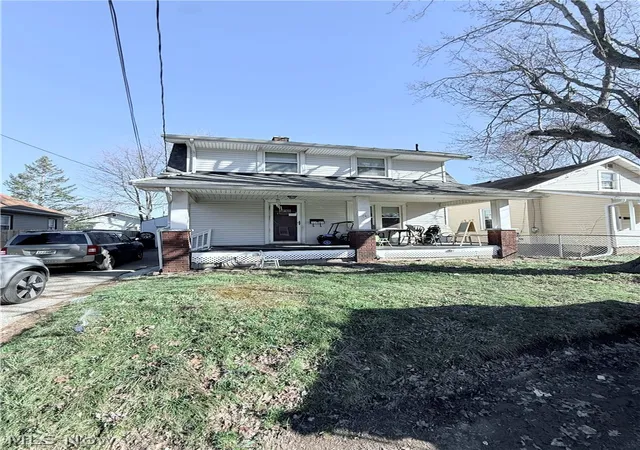 Homes for sale in Canton, OH | 1129 Barton Pl Ne, Canton, OH 44705 | MLS# 5190911