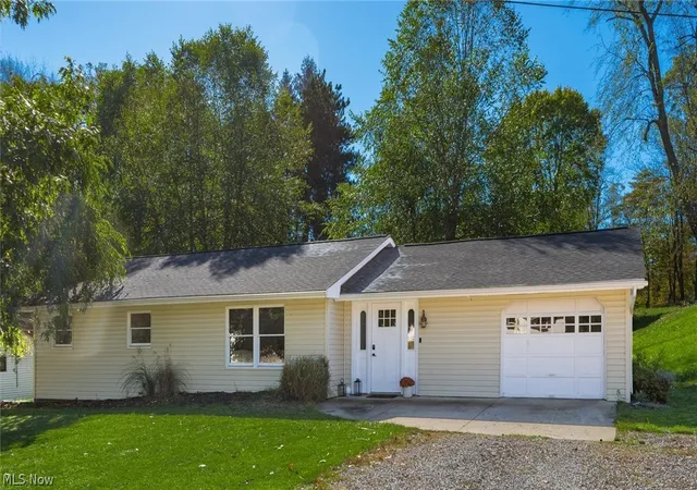 2nd image of 270 E Highland Dr, Zanesville, OH 43701 | MLS# 5191754