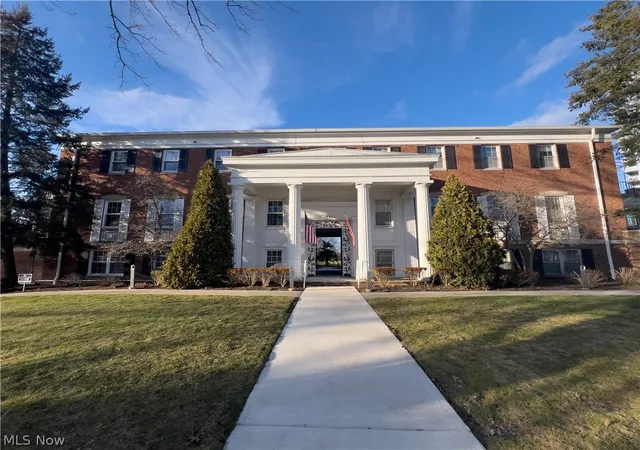 Homes for sale in Shaker Heights, OH | 19901 Van Aken Blvd W #7, Shaker Heights, OH 44122 | MLS# 5192040