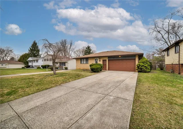 3rd image of 24419 Ronan Rd, Bedford Heights, OH 44146 | MLS# 5192565