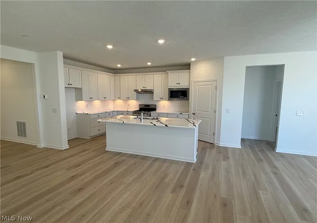 2nd image of 23706 Wally's Wy, Columbia Station, OH 44028 | MLS# 5192776