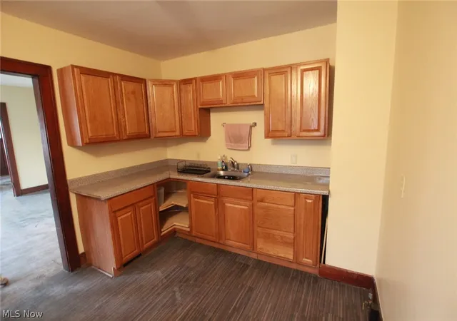 Listing Photo 5 - Condo for sale in building located at 56 N Osborn, Youngstown, OH 44509