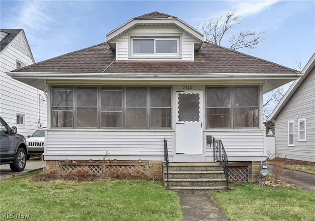 Homes for sale in Parma, OH | 7510 Manhattan Ave, Parma, OH 44129 | MLS# 5192175