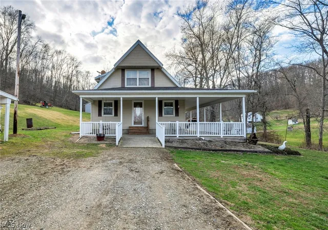 Homes for sale in Coshocton, OH | 51629 Township Road 146b, Coshocton, OH 43812 | MLS# 5192045