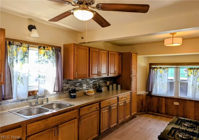 Homes for sale in Cleveland Heights, OH | 2108 Marlindale Rd, Cleveland Heights, OH 44118 | MLS# 5192910