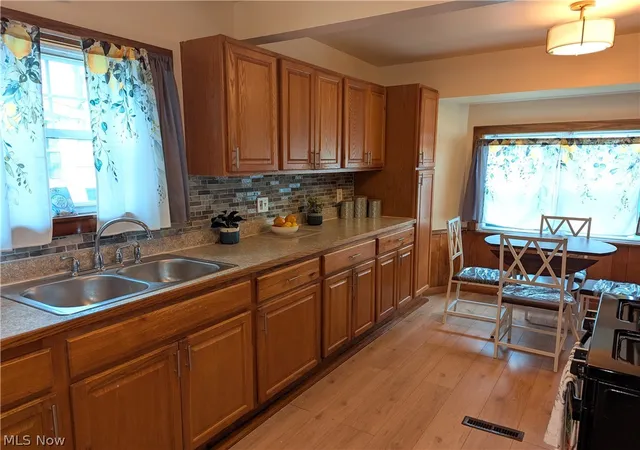 Photo 4 of Single family home for sale at 2108 Marlindale Rd, Cleveland, OH 44118 | MLS# 5192910 | Listing updated on 2026-07-29