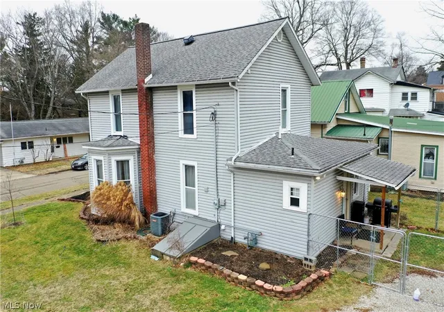 Homes for sale in Millersburg, OH | 285 S Crawford St, Millersburg, OH 44654 | MLS# 5192784