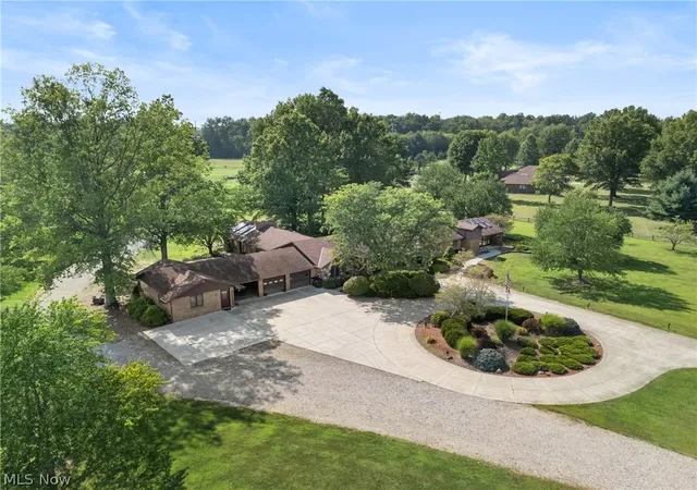 1st image of 11950 Castleton Ln, Grafton, OH 44044 | MLS# 5193031
