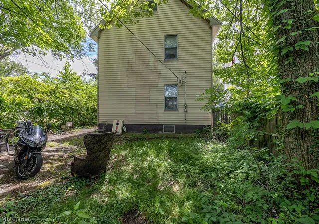Homes for sale in Cleveland, OH | 13609 Eaglesmere Ave, Cleveland, OH 44110 | MLS# 5193208