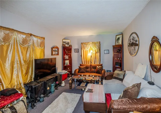 Homes for sale in Cleveland, OH | 13609 Eaglesmere Ave, Cleveland, OH 44110 | MLS# 5193208
