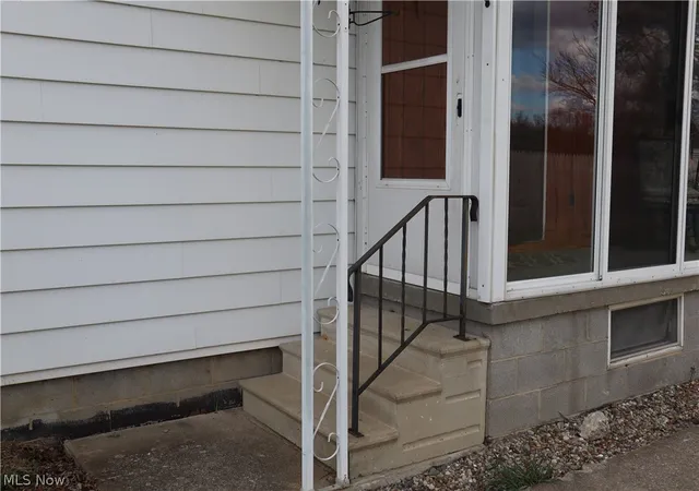 Homes for sale in Newton Falls, OH | 5580 Charleston Rd, Newton Falls, OH 44444 | MLS# 5193087