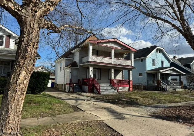 Homes for sale in Cleveland, OH | 3487 W 100Th St, Cleveland, OH 44111 | MLS# 5190869